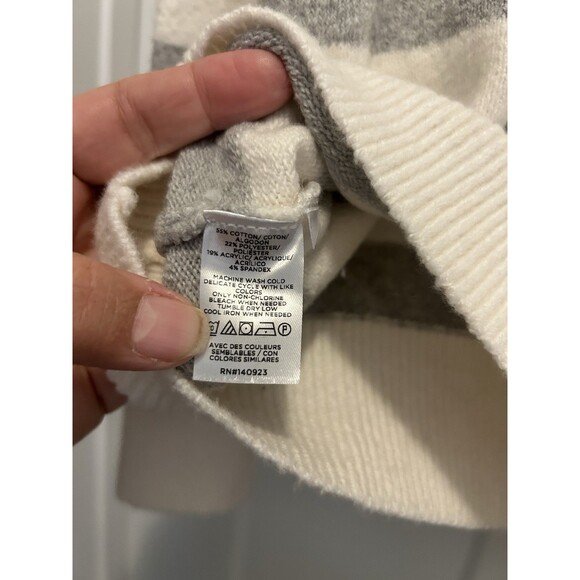 LOFT Women’s Gray White Striped Love Heart Long Sleeve Sweater, Size Medium Cozy - Picture 3 of 4